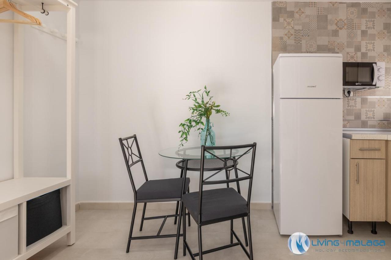 Living4Malaga Pedregalejo Beach Экстерьер фото